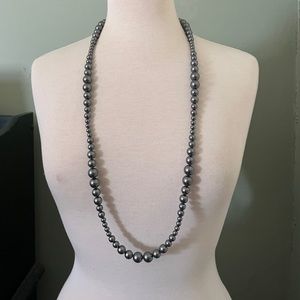 Long handmade pearl necklace in Dark Gray